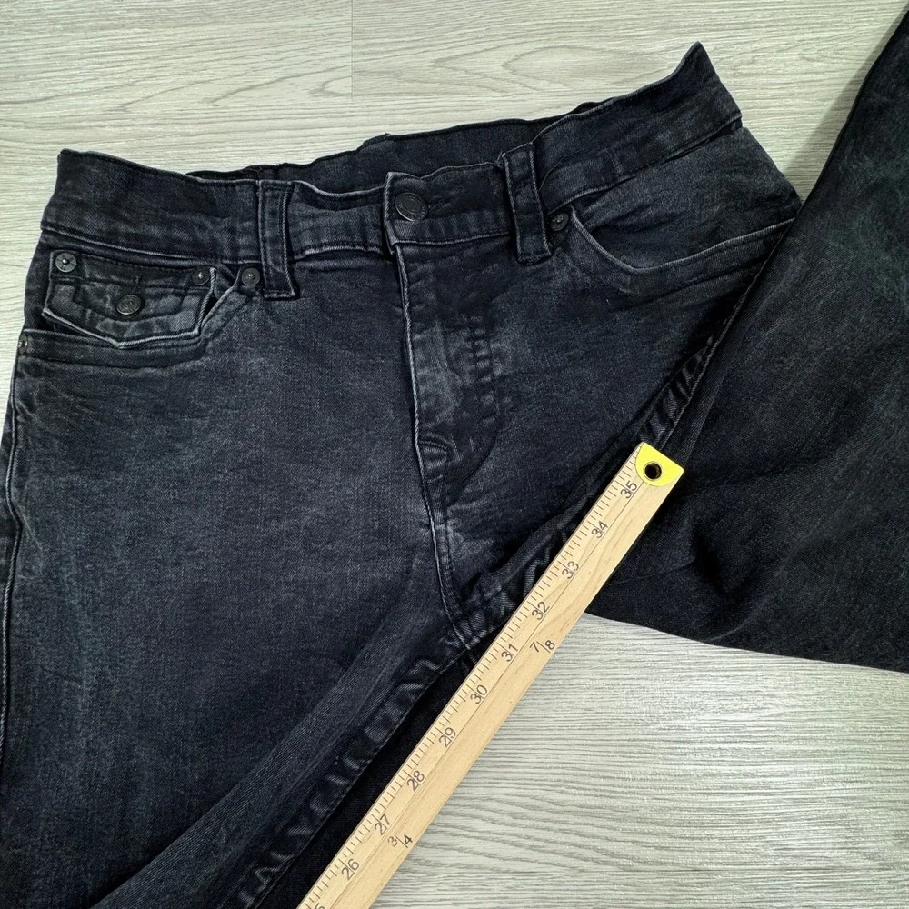 True Religion *orders ship